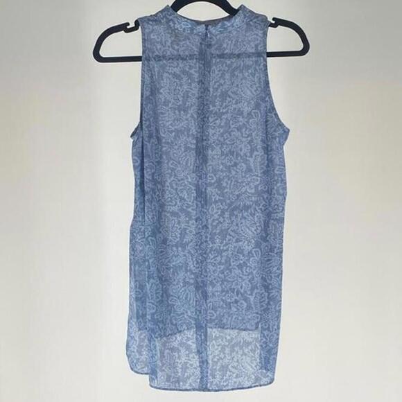 Chic Light Blue Sheer Sleeveless Top - Picture 2 of 2